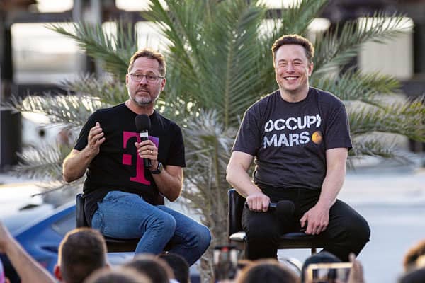 Với dự án mới của Elon Musk, điện thoại di động của bạn sẽ không bao giờ mất tín hiệu nữa - Ảnh 1.