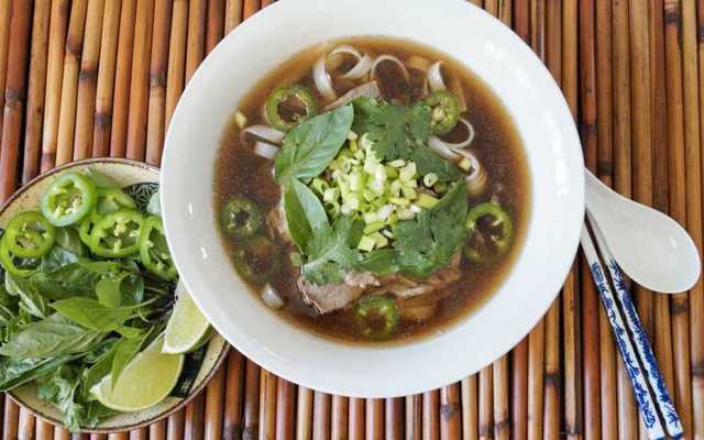22 món ăn ngon nhất thế giới nhất định phải thử một lần trong đời: Việt Nam góp một món ăn nổi tiếng - Ảnh 6.