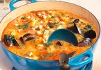 Từ nguồn gốc phổ biến "đầu và đuôi thừa" đến món súp hải sản nổi tiếng nhất thế giới