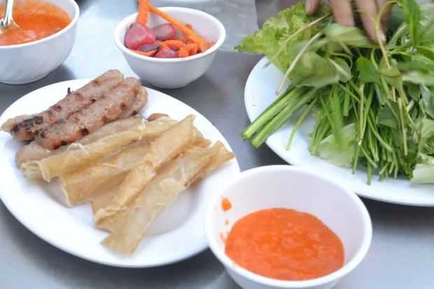 Nhà báo Anh choáng ngợp trước ẩm thực Nha Trang: Món ăn giản dị nhưng hương vị tuyệt vời!  - Ảnh 3.