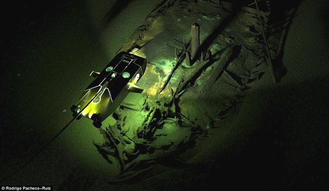 Quét sâu 2 km dưới đáy Biển Đen, máy tìm vật thể lạ 2.400 năm tuổi: Vì sao vẫn nguyên vẹn?  - Ảnh 3.